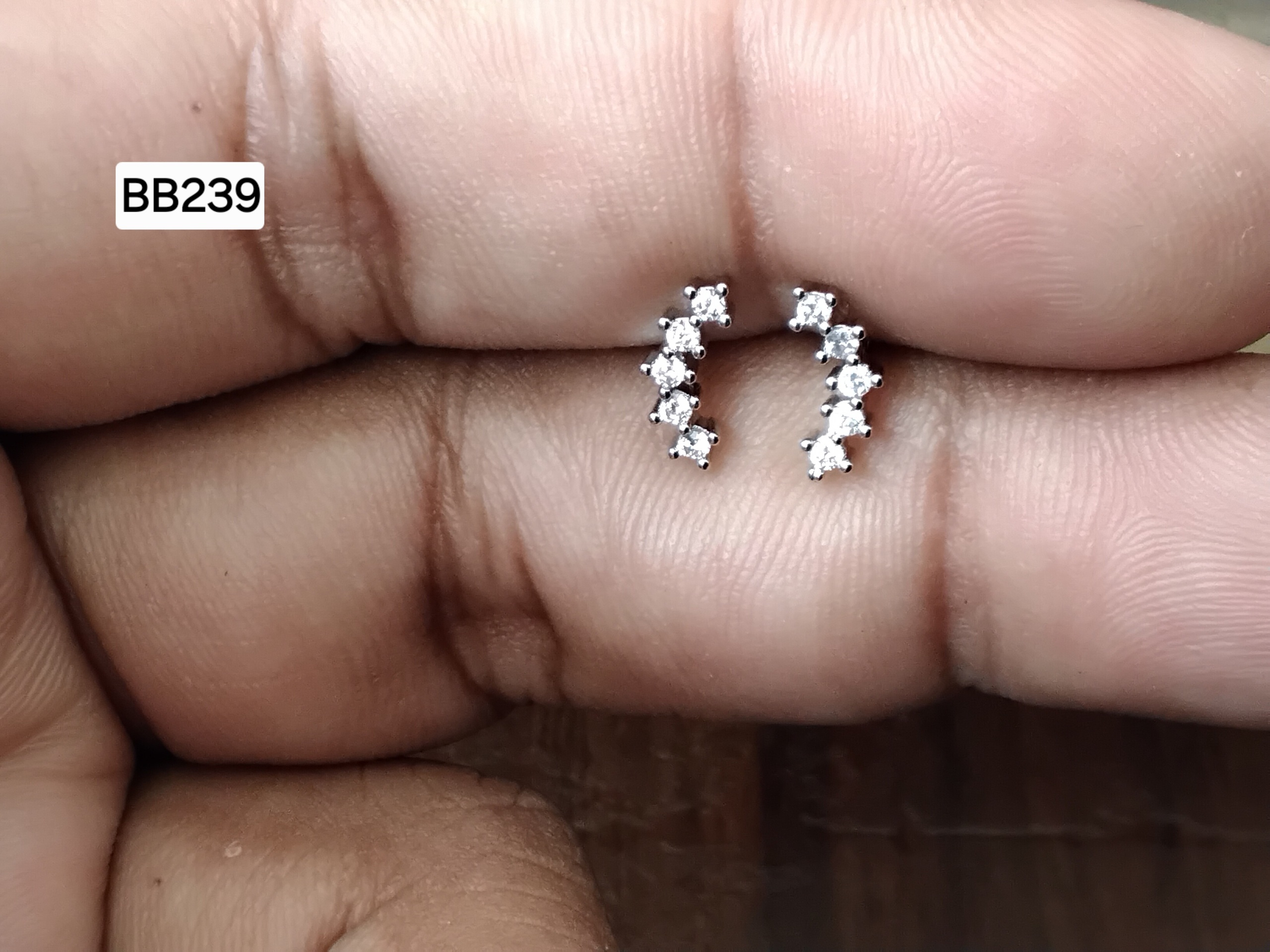 Ear-Hugging Ascending Arc Brass Ball Back Studs (BB239)