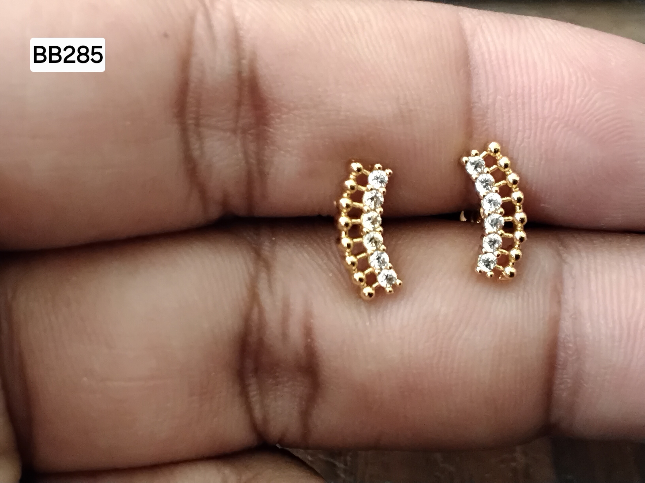 Curved Linear Track Crawler Brass Ball Back Studs (BB285)